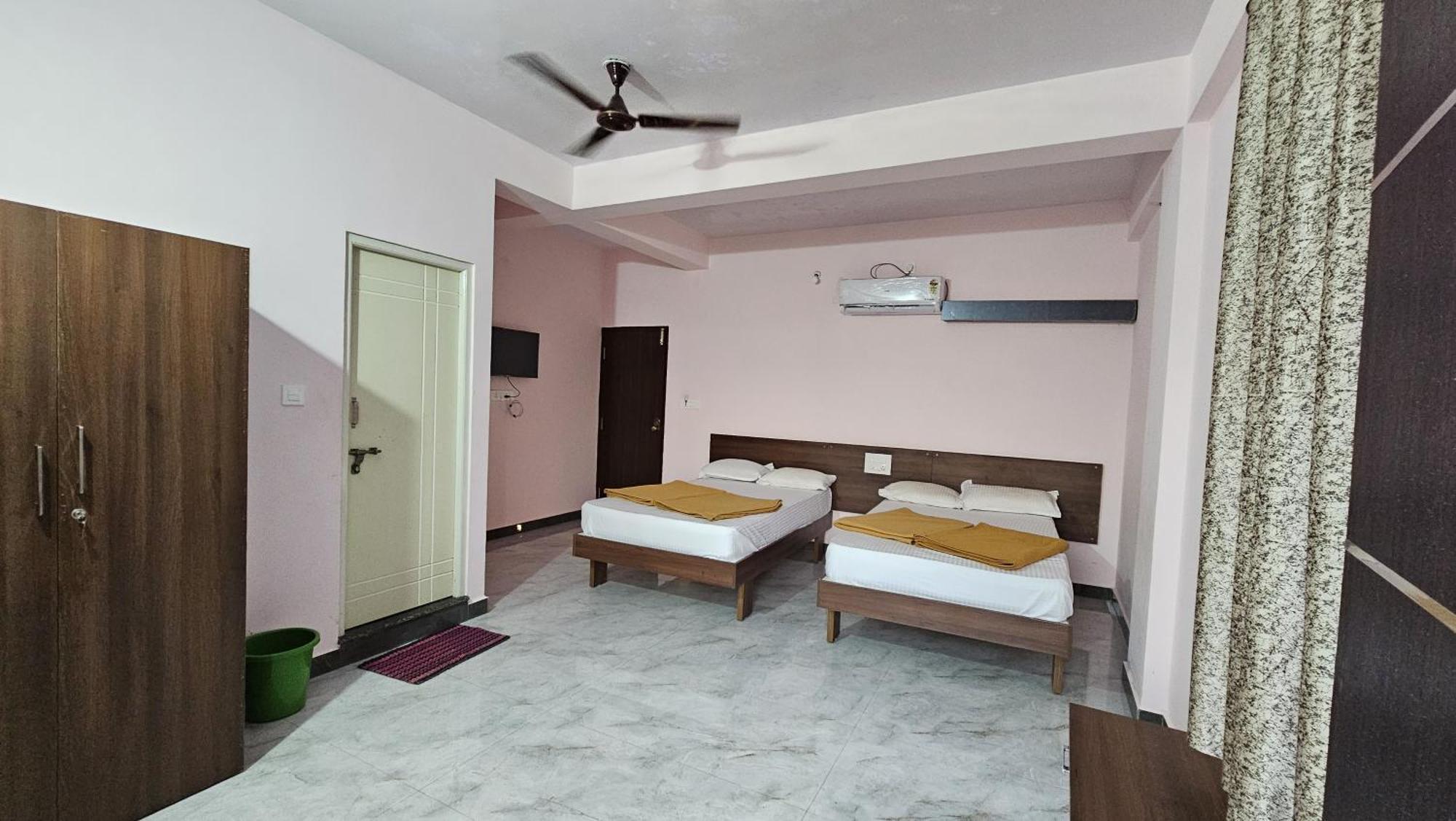 Golden Palace Residency Belagula Экстерьер фото